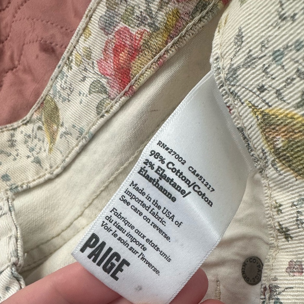 NWT SZ 32 PAIGE Floral Jean Shorts - Cream and Red - Picture 6 of 9